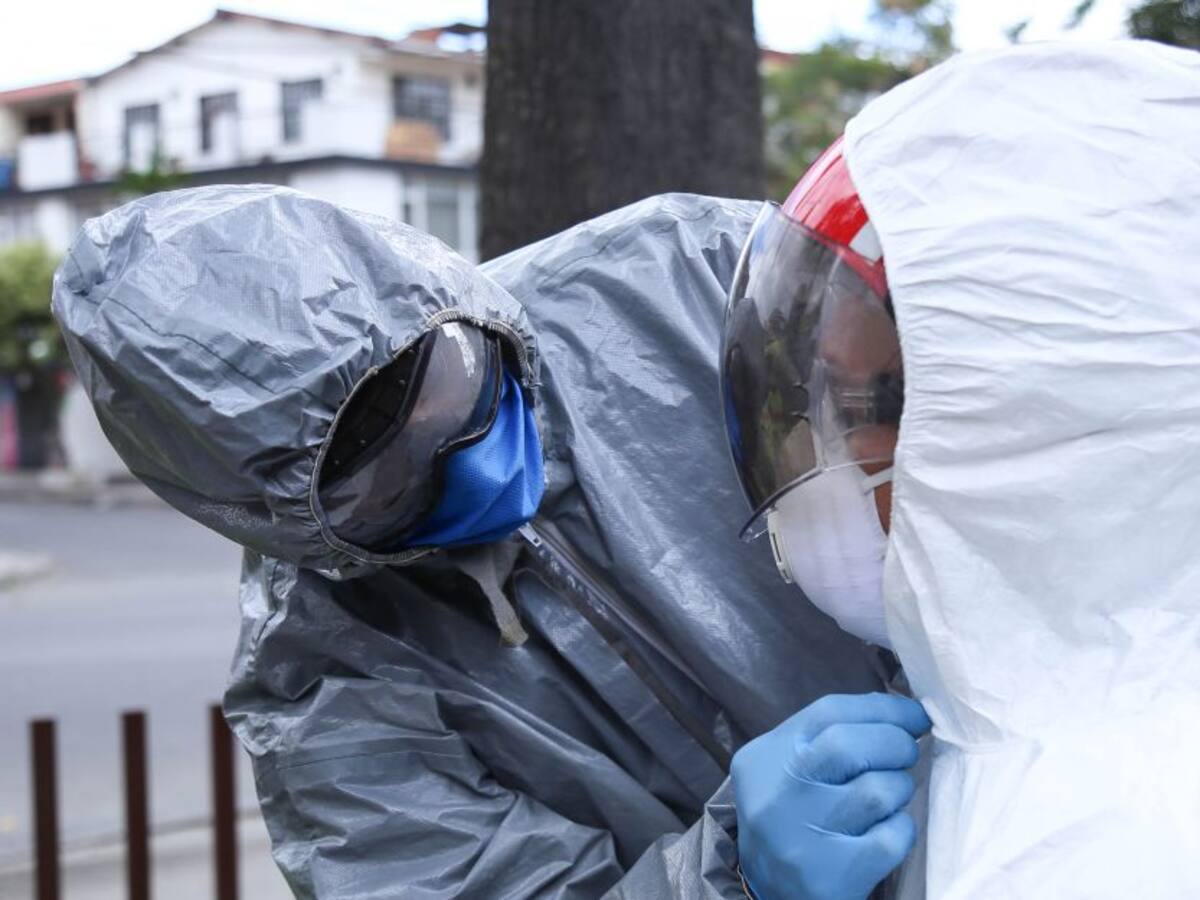 Gobernación dona mil trajes de bioseguridad a hospitales públicos