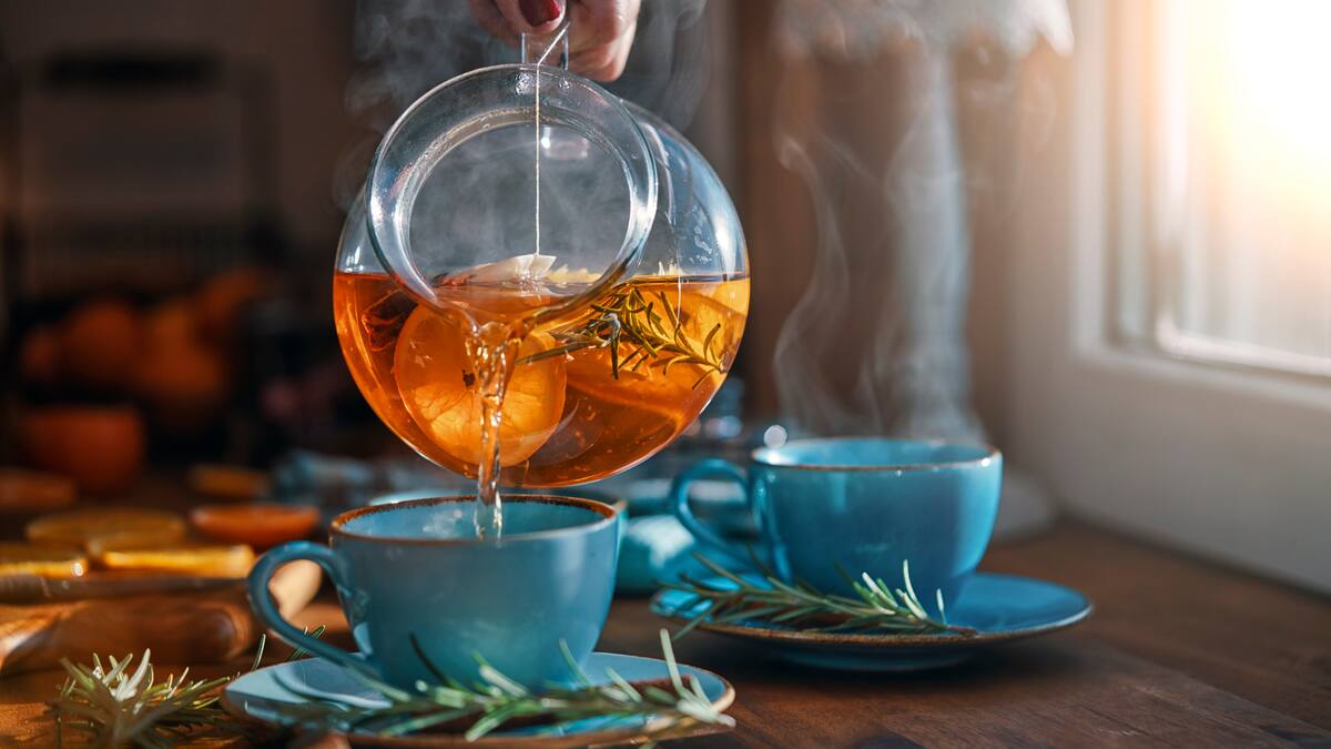 Té energizante natural: cómo prepararlo y con cuáles ingredientes