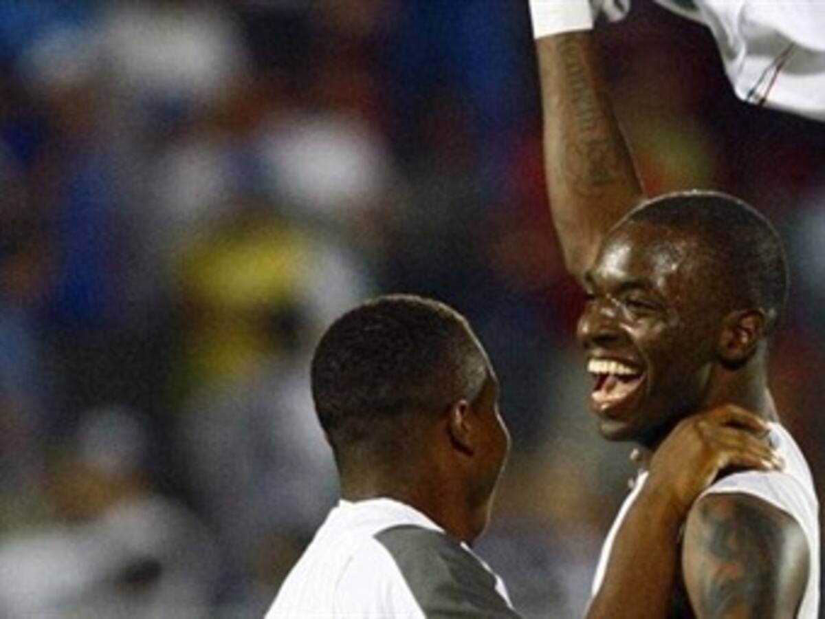 Once Caldas vence al Huila, clasifica y es nuevo líder del fútbol colombiano