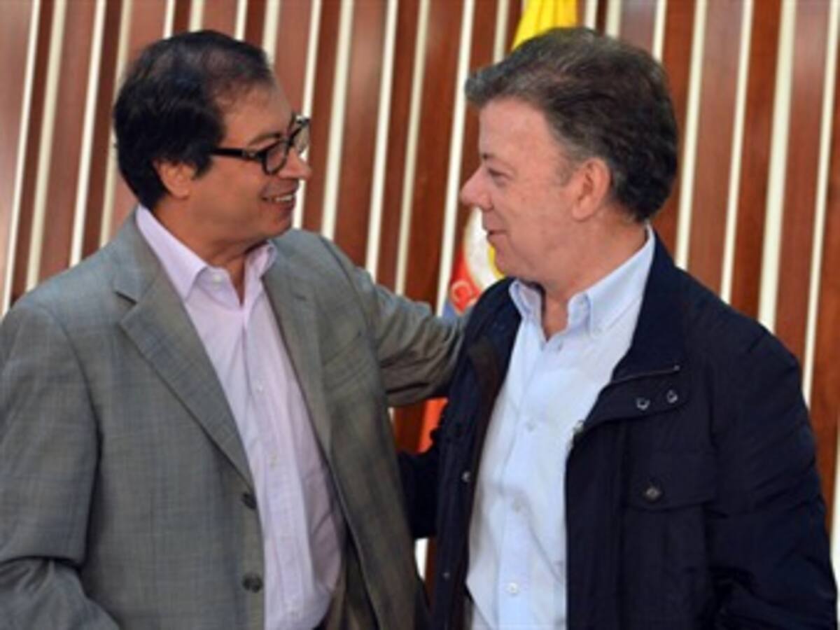 Fichas de Petro renuncian para impulsar la reelección en Bogotá y la Costa