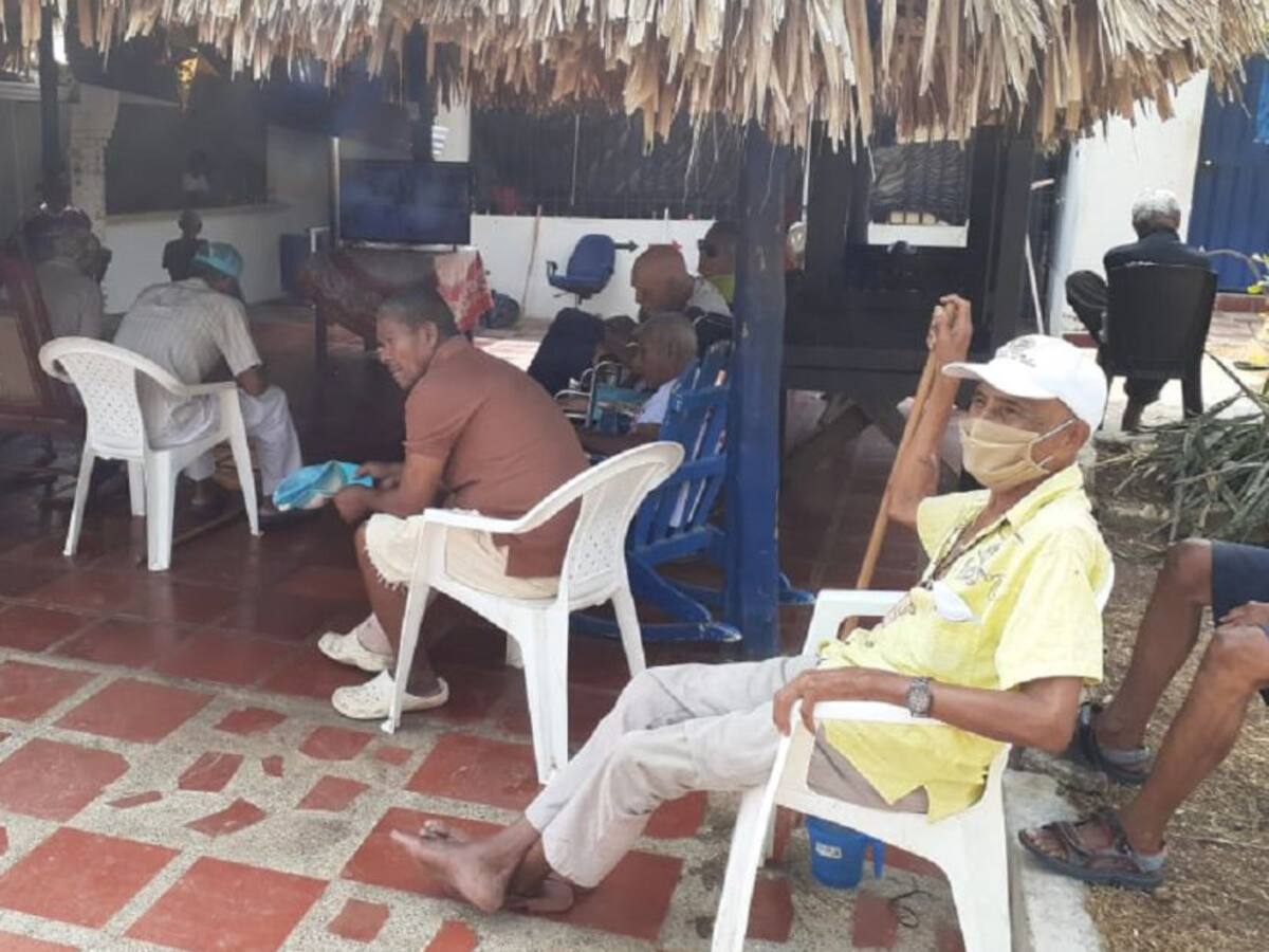 Ancianos de un hogar geriátrico en Bolívar están al borde de ir a la calle