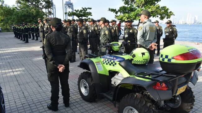Una lancha de patrullaje marítimo apoyará desde las playas la ruta vacacional con personal de turismo