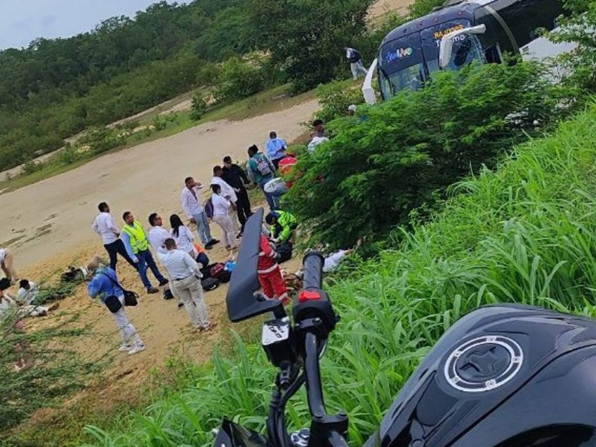 Se elevó a 32 el número de heridos por accidente de bus en Barú: conozca sus nombres