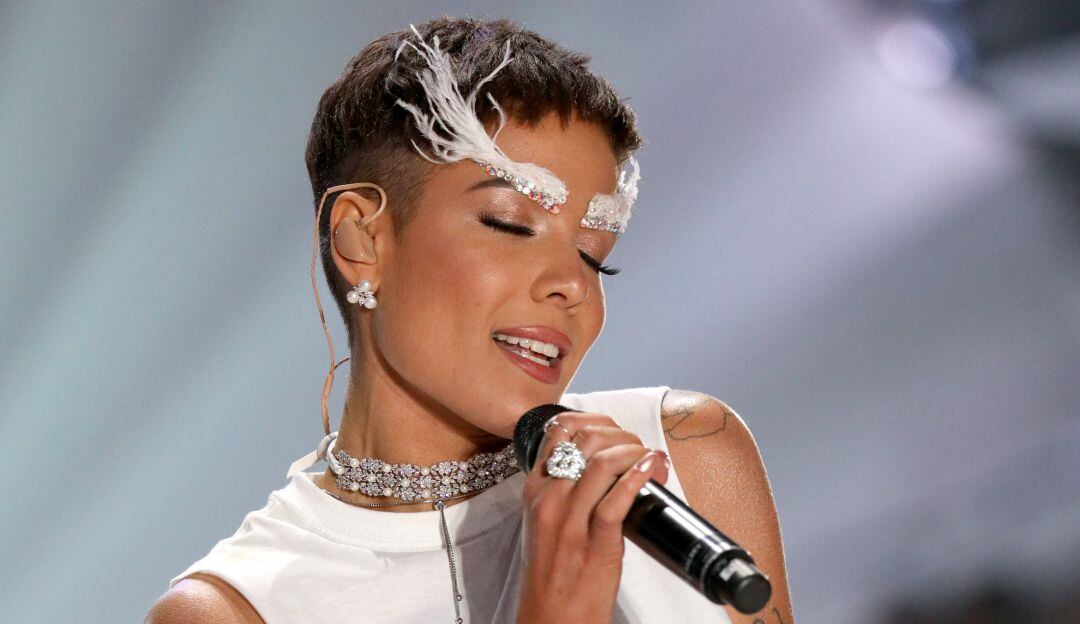 Halsey critica el desfile de Victoria's Secret tras su participación