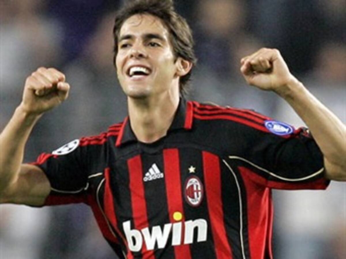 Milán le coquetea al brasileño Kaká