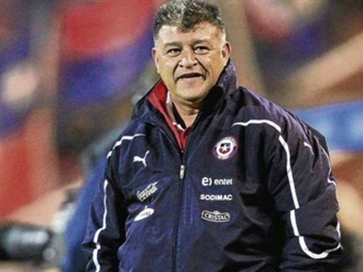 Técnico de la selección chilena expulsa a cinco jugadores por actos de indisciplina