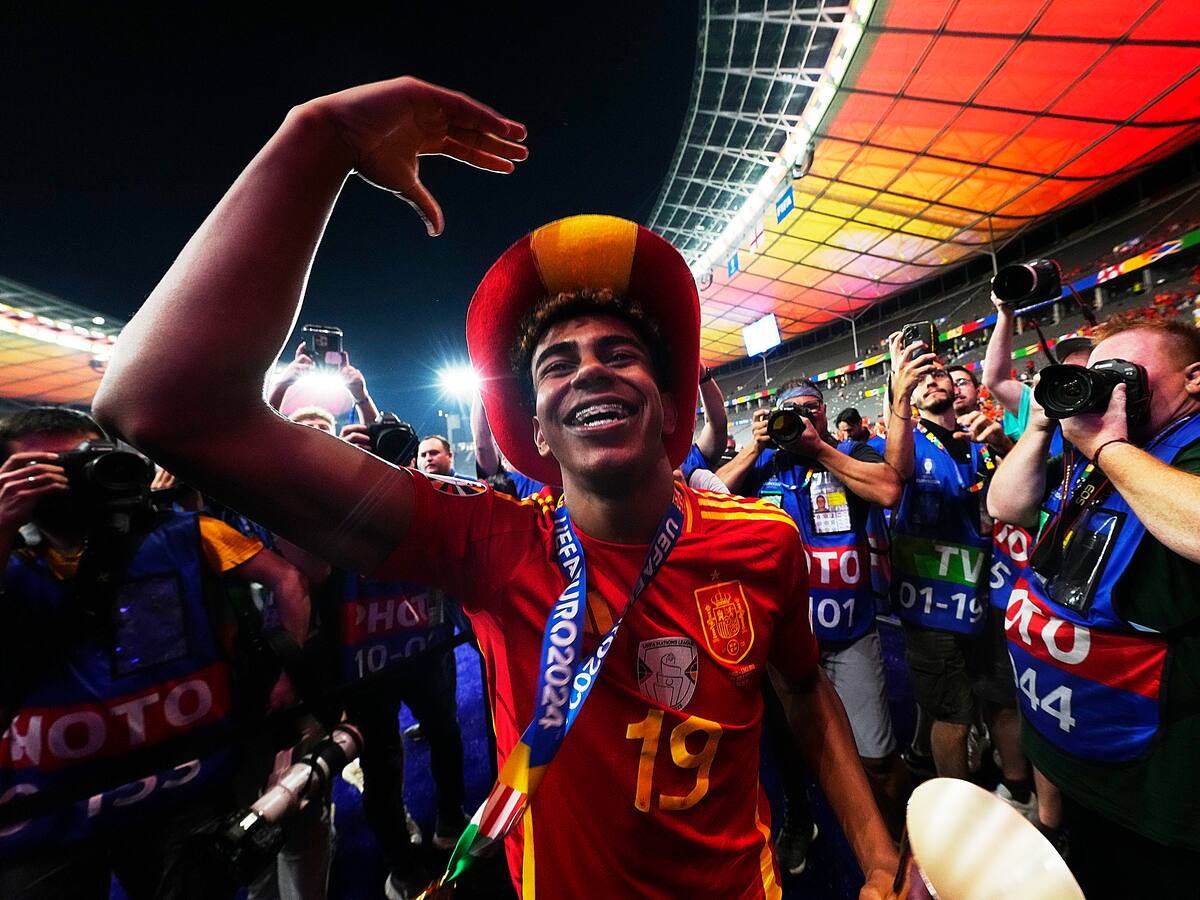 España celebró el título de la Eurocopa 2024 bailando la canción de la Selección Colombia