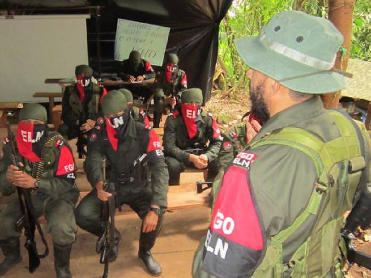 El Eln sigue reclutando menores, insiste gobernador de Antioquia