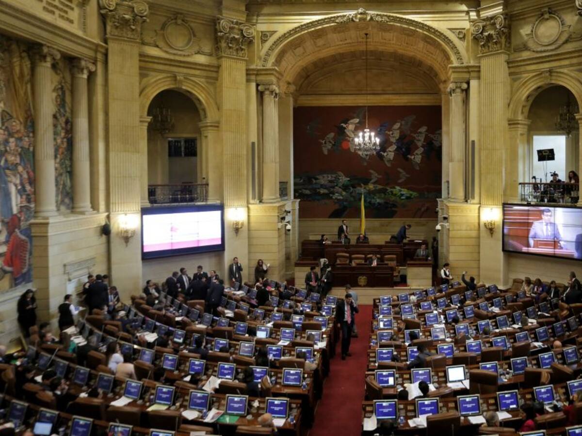 Solo dos proyectos de consulta anticorrupción se debatieron en el Congreso