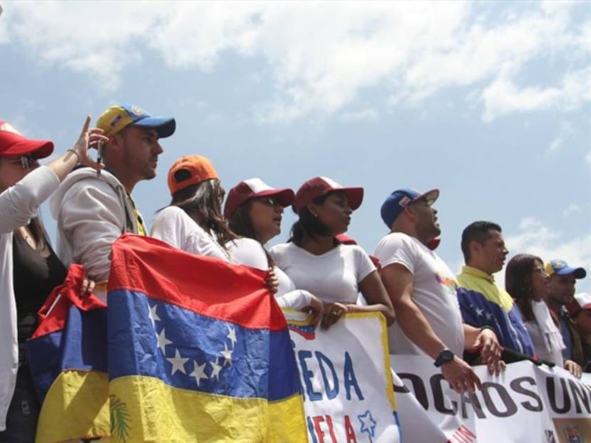 Venezolanos denuncian que los están sacando de las viviendas en Pereira