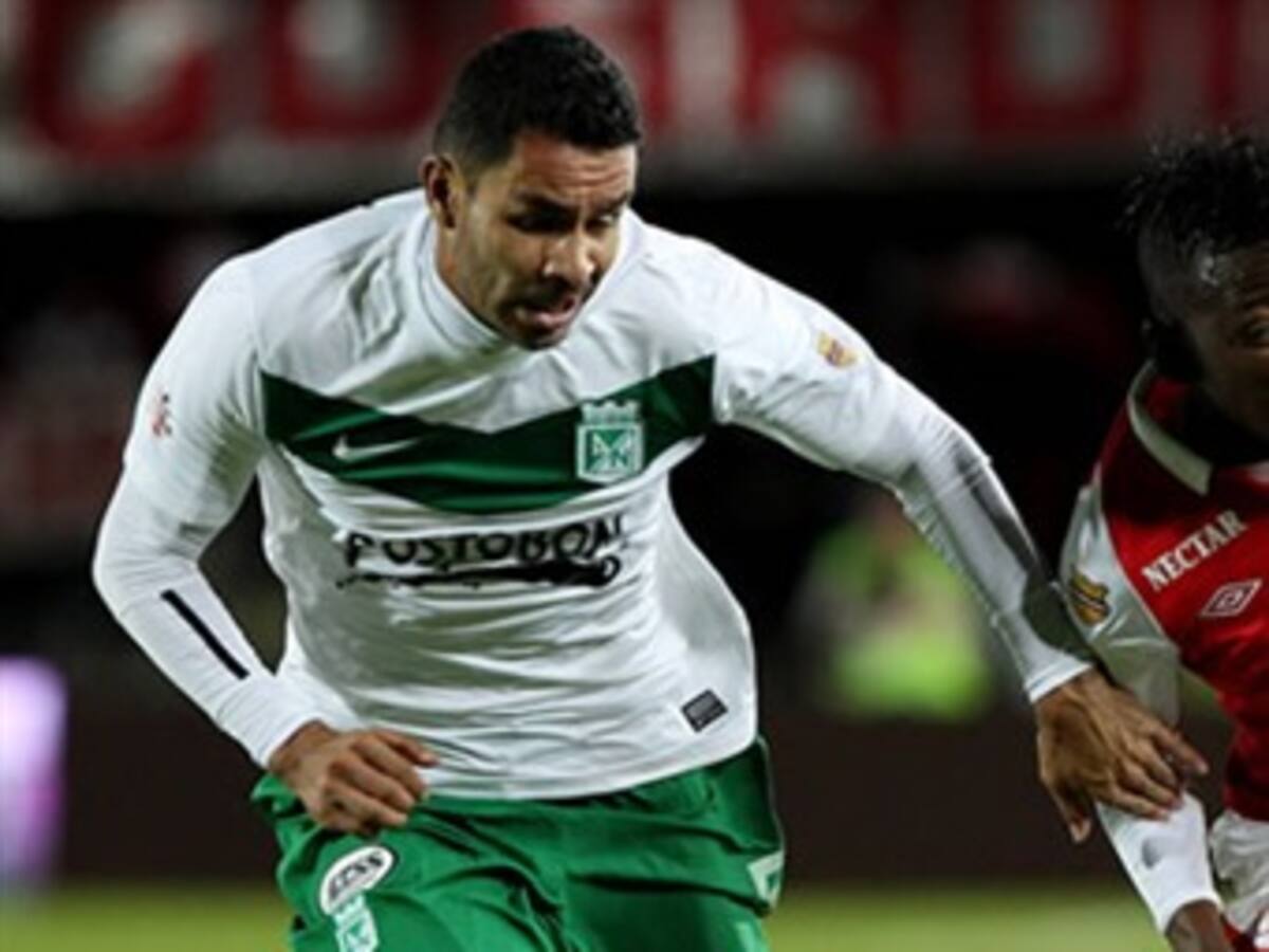 Atlético Nacional vence 2-0 al Medellín y se mantiene líder del fútbol colombiano
