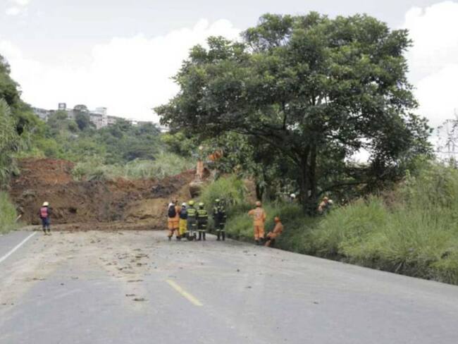 Cierran variante La Romelia - El Pollo de Pereira por derrumbe