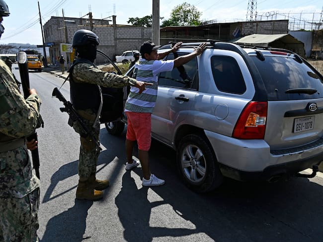 Jornadas de requisas en Ecuador ante la crisis de violencia que vive el país.   (Photo by Rodrigo Buendia / AFP) (Photo by RODRIGO BUENDIA/AFP via Getty Images)