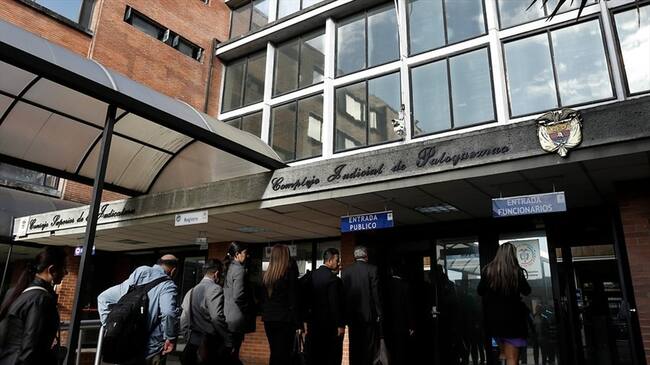 En los juzgados de Paloquemao se tenía prevista la imputación de cargos en contra de los famosos constructores Carlos Alberto Solarte y Paola Fernanda Solarte. Foto: Colprensa