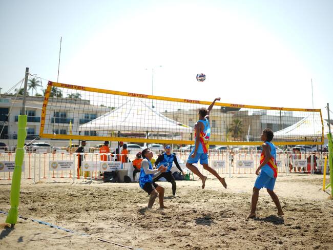 Canchas deportivas en la playa de Marbella quedarán habilitadas permanentemente