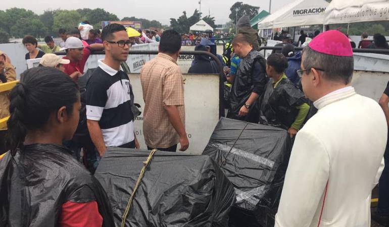 Iglesia Católica entregó hostias para Venezuela