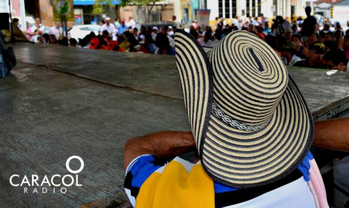 Desde el año 2012 el campesinado tulueño, organizado en la Asociación de Trabajadores Campesinos del Valle del Cauca -Astracava-, realiza la conmemoración departamental a las víctimas del paramilitarismo “Memoria y Dignidad Campesina”