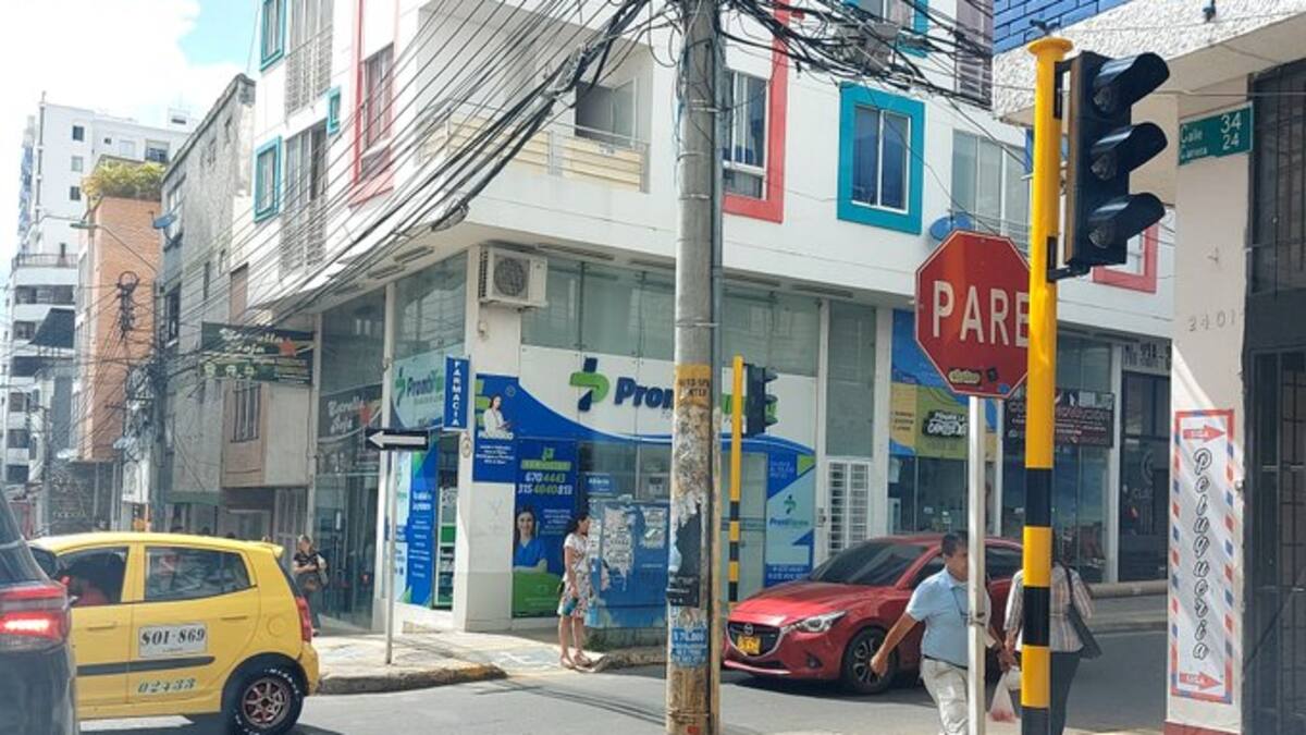 Instalan 30 nuevos semáforos en Bucaramanga