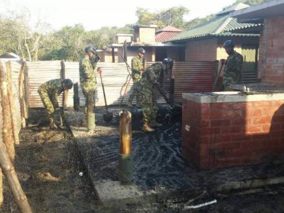 Armada Nacional continúa labores de atención a la población afectada