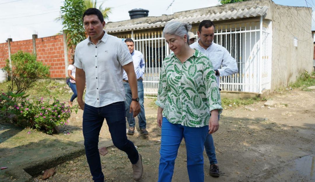 Catalina Velasco destacó el proyecto que facilitó el acceso al agua potable y saneamiento básico