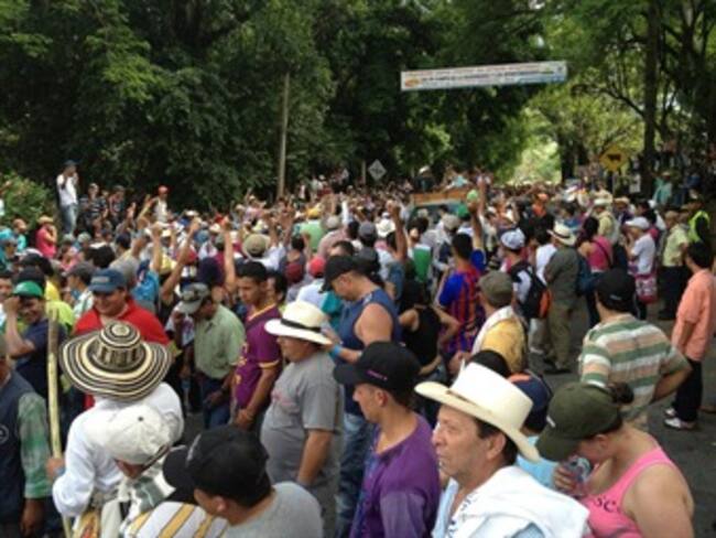 Fracasa reunión entre Gobierno y Dignidad Cafetera que buscaba salida al paro