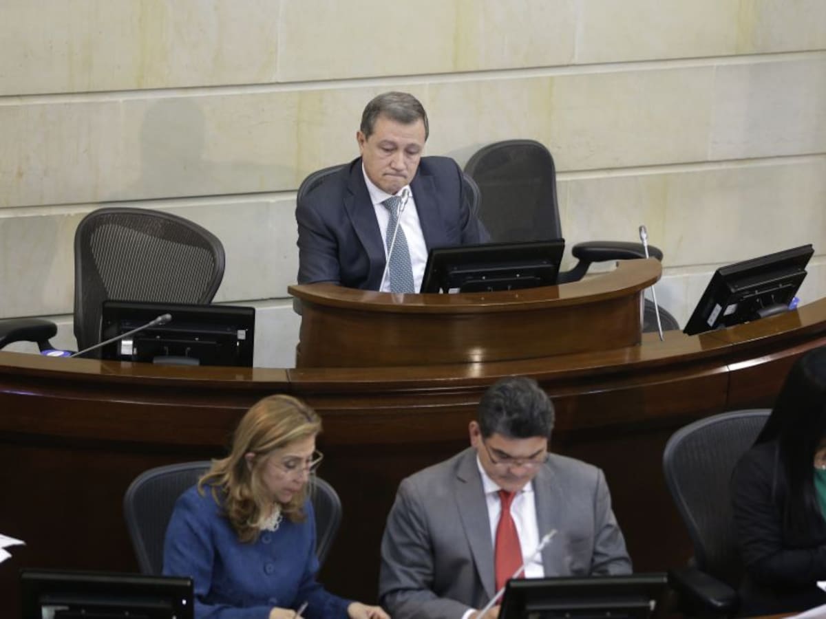 Congreso tendrá sesiones extras para la ley de financiamiento