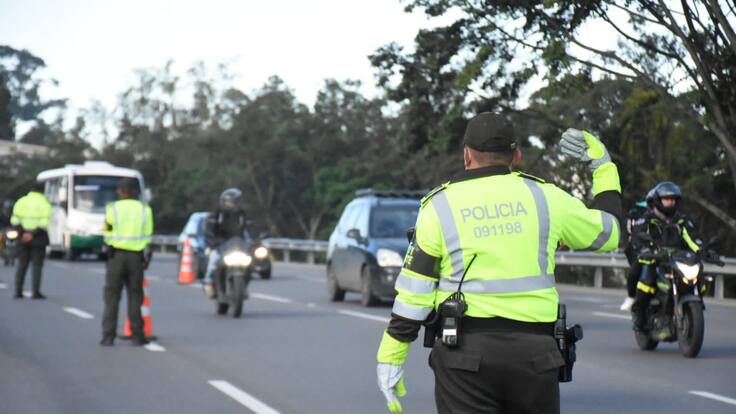 “Es algo esporádico”: comandante de la Policía de Tránsito por carreras en vías del Valle