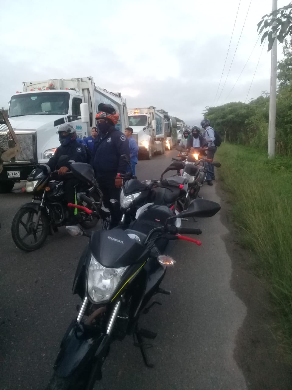 Bloqueo en la vía El Algodón, Tubará (Atlántico) por afectaciones del invierno./Cortesía
