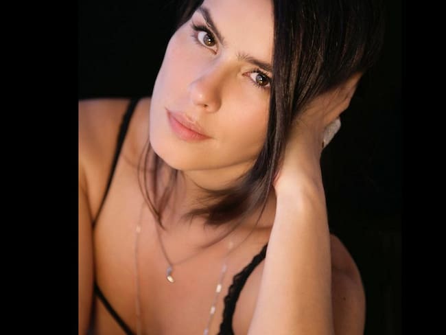 "Explícame esa belleza", piropean a actriz de Pasión de Gavilanes por foto