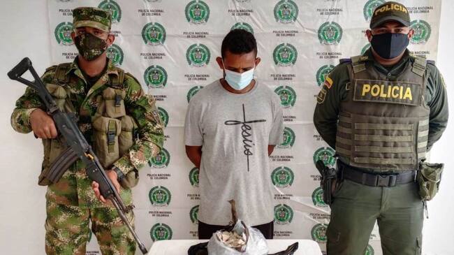 La comunidad del sur de Bolívar lo denunció por estar induciendo a los jóvenes al consumo de sustancias prohibidas