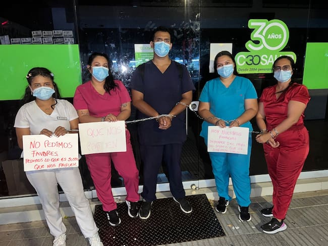 Dos meses de salarios les adeudan a mas de cien profesionales en Coosalud / Foto Cortesía