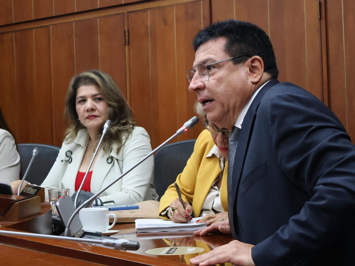 Pese a mensaje de urgencia e insistencia, discusión de la Reforma a la Salud seguirá suspendida