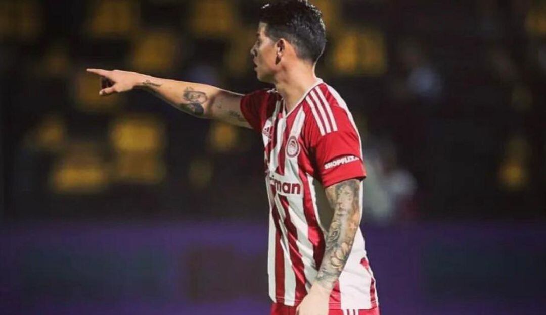 James Rodríguez en su debut con el Olympiacos