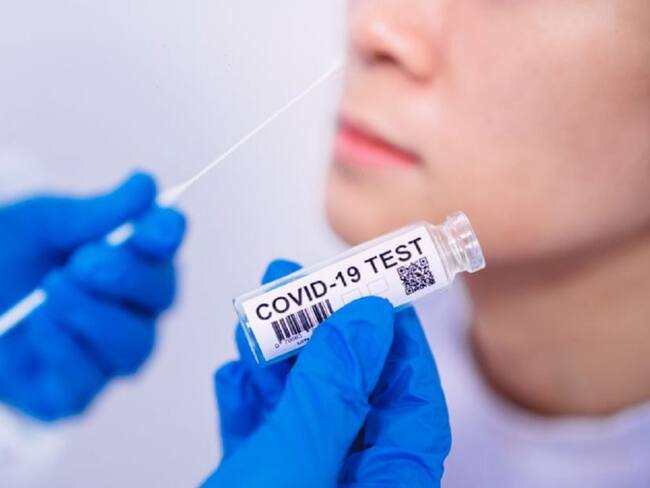 Dos adultos mayores mueren por causa del COVID en Santander