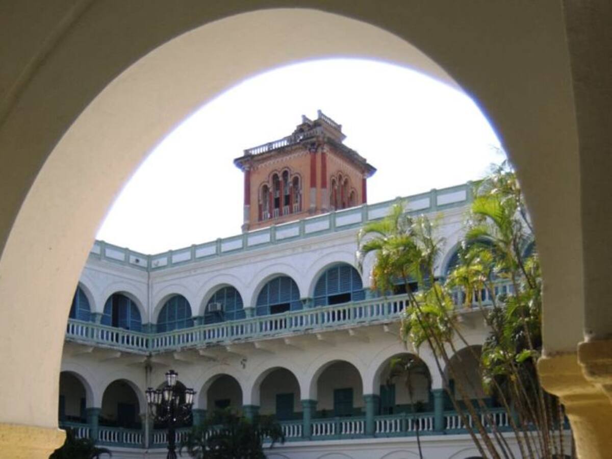 Profesores de Uni-Cartagena siguen en Asamblea Permanente
