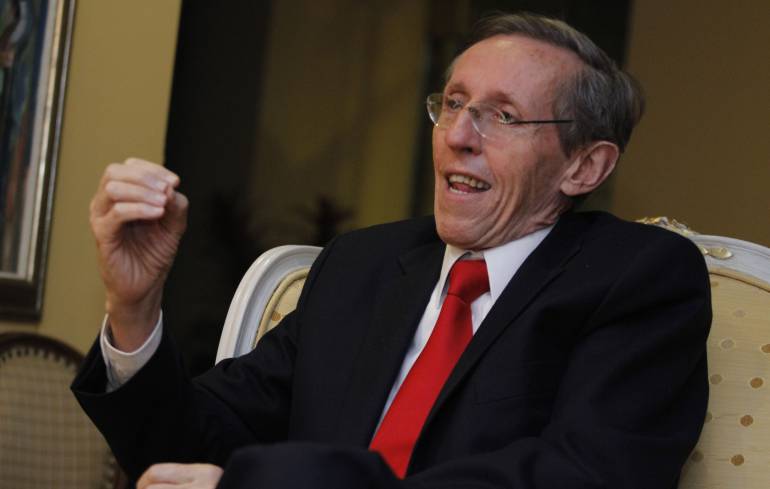 Senador Antonio Navarro Wolf.