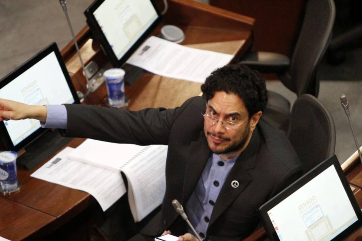 El senador del Polo Democrático Iván Cepeda fue el citante del debate en el Congreso donde pretende demostrar los nexos de Álvaro Uribe con ilegales.