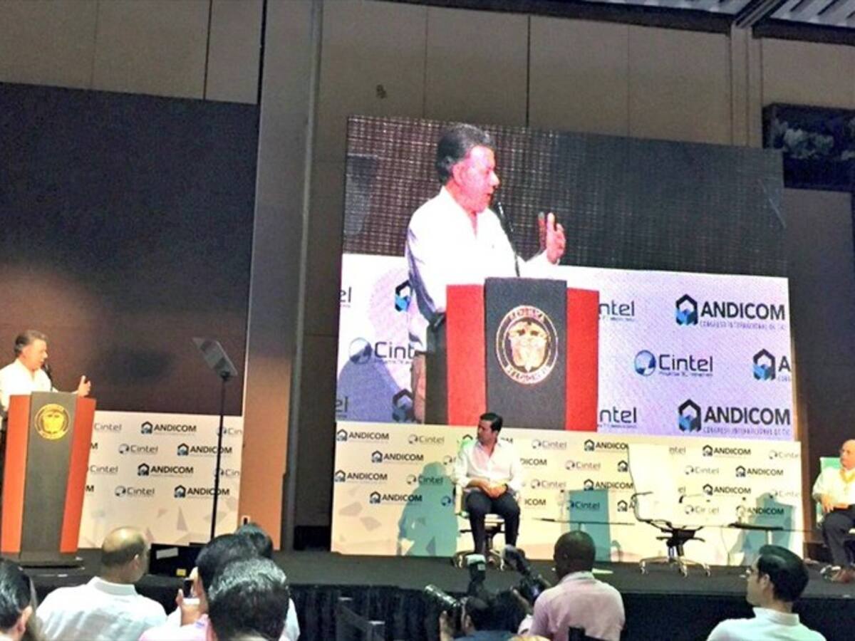 Nueva economía digital da renovadas oportunidades de cara al posconflicto y la paz: Santos