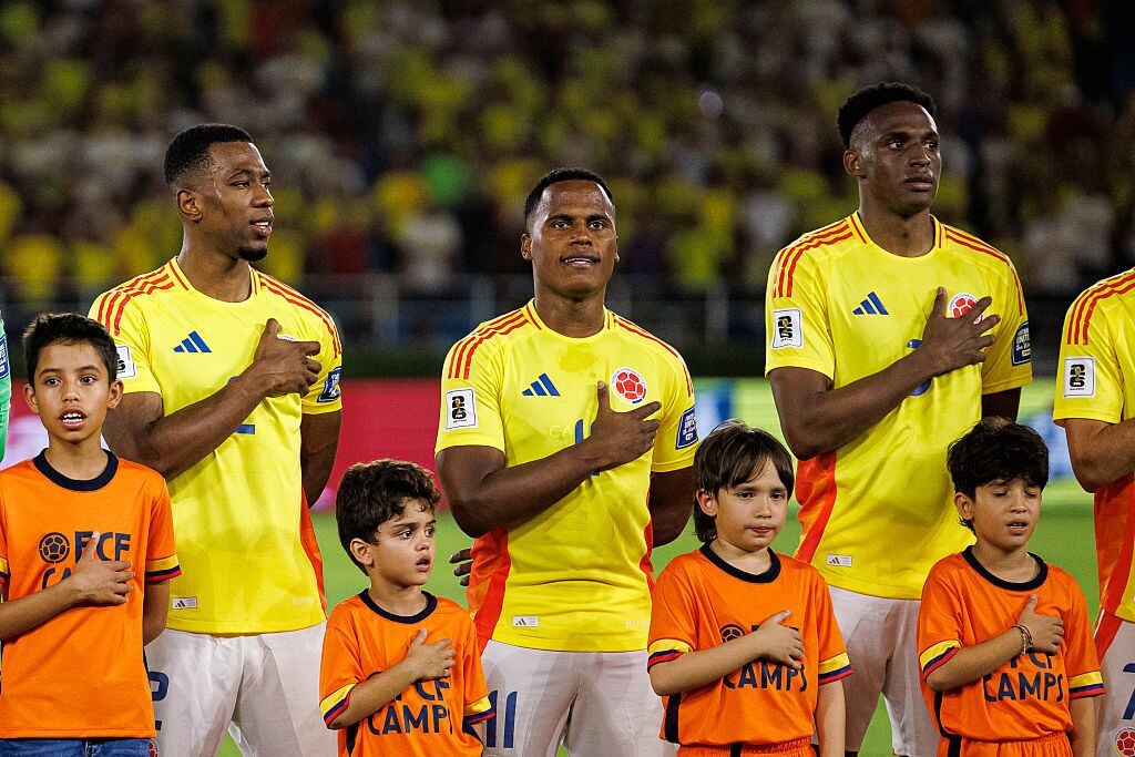 Carlos Cuesta, Jhon Arias y Jhon Lucumí, jugadores de la Selección Colombia / Getty Images