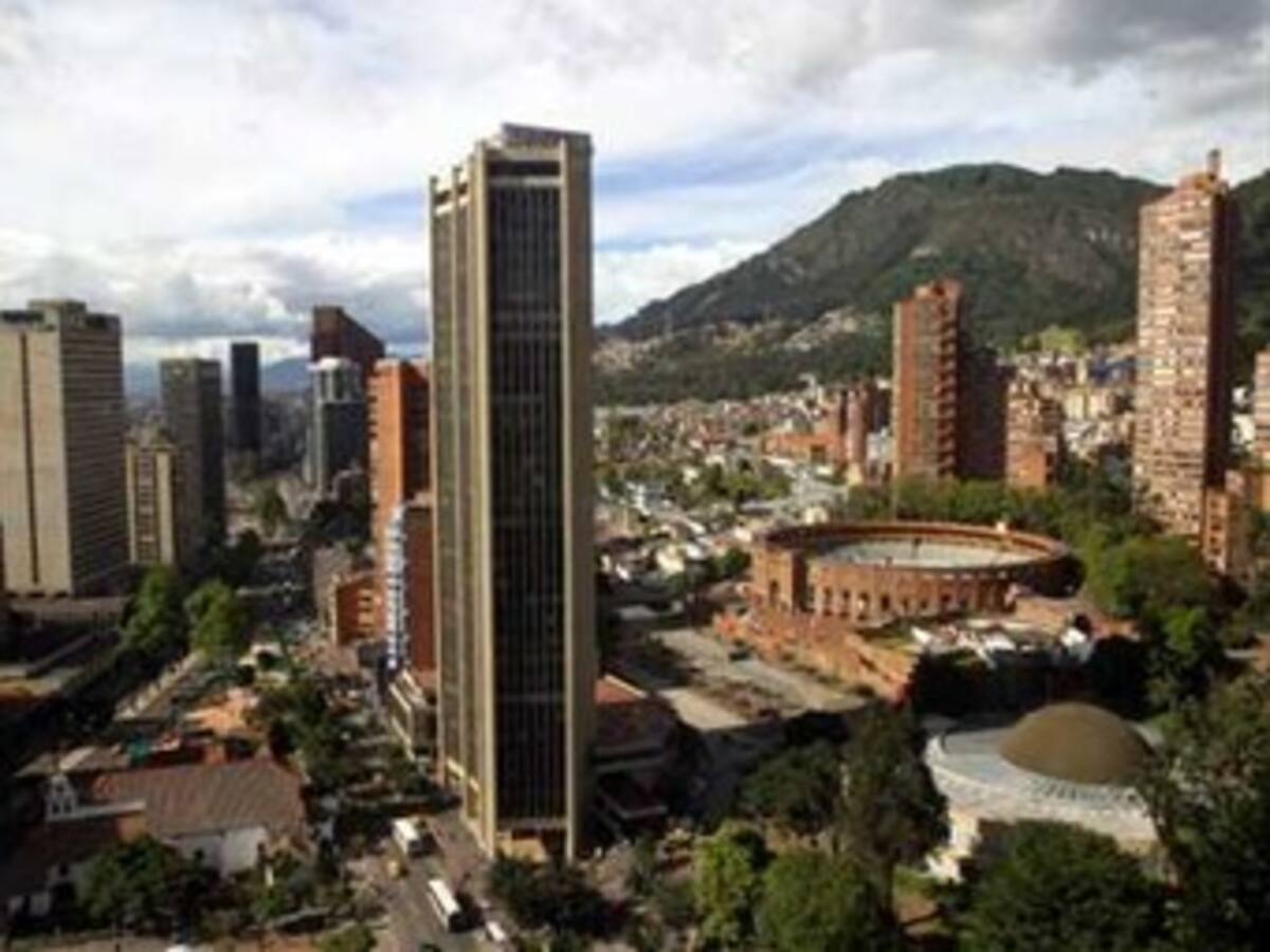 Distrito anuncia defensa jurídica del POT