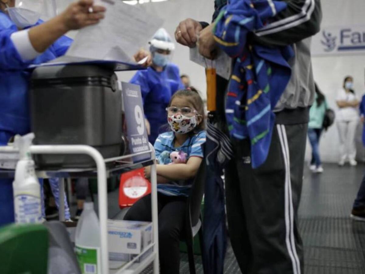 Estos son los colegios que comienzan a vacunar a sus alumnos en Bogotá