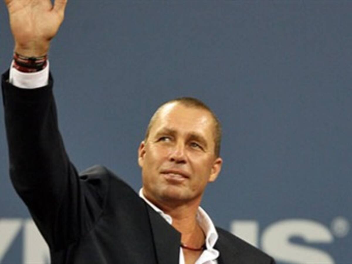 Iván Lendl derrotó al ecuatoriano Andrés Gómez en partido de exhibición