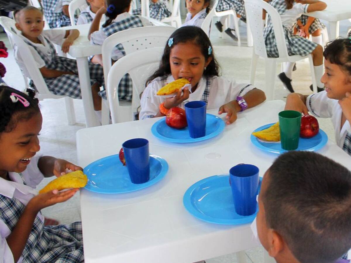 500.000 niños están sin alimentación escolar, según la Contraloría