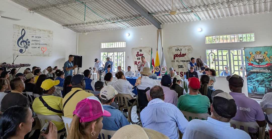 La comunidad víctimas del conflicto armado de Puerto Boyacá le piden al Gobierno Nacional ser escuchados y apoyados / Foto: Suministrada.