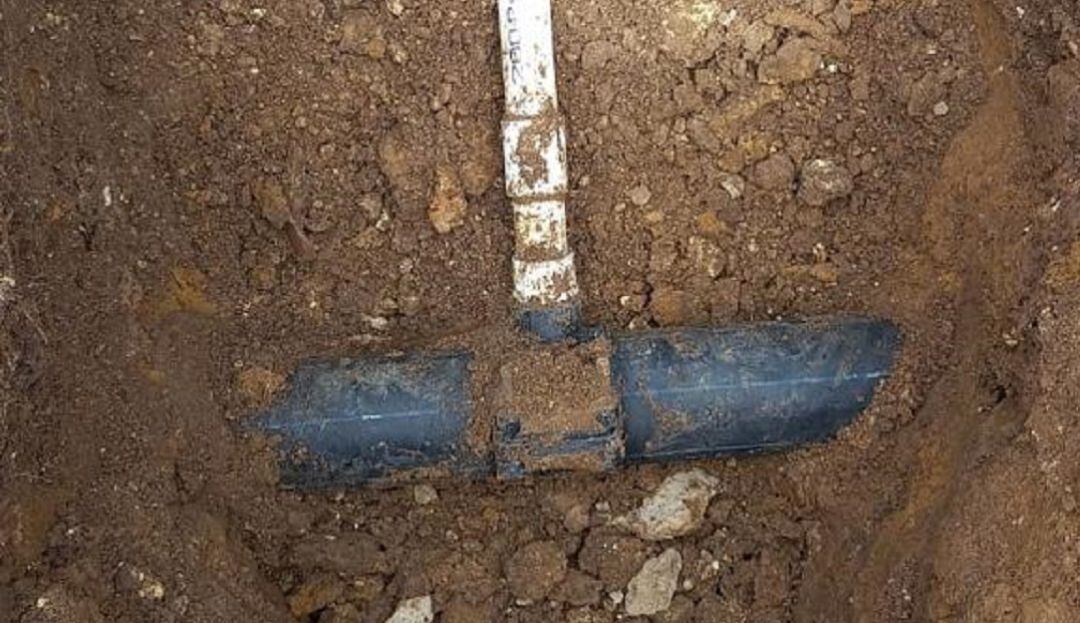 Funcionarios de Acualco aseguran que se han abstenido de volver a la zona porque fueron sacados con palos, cuchillos y machetes.