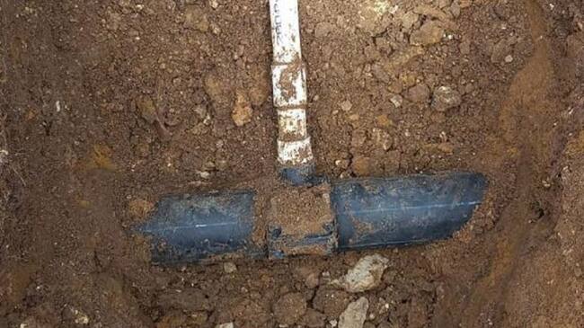 Funcionarios de Acualco aseguran que se han abstenido de volver a la zona porque fueron sacados con palos, cuchillos y machetes.