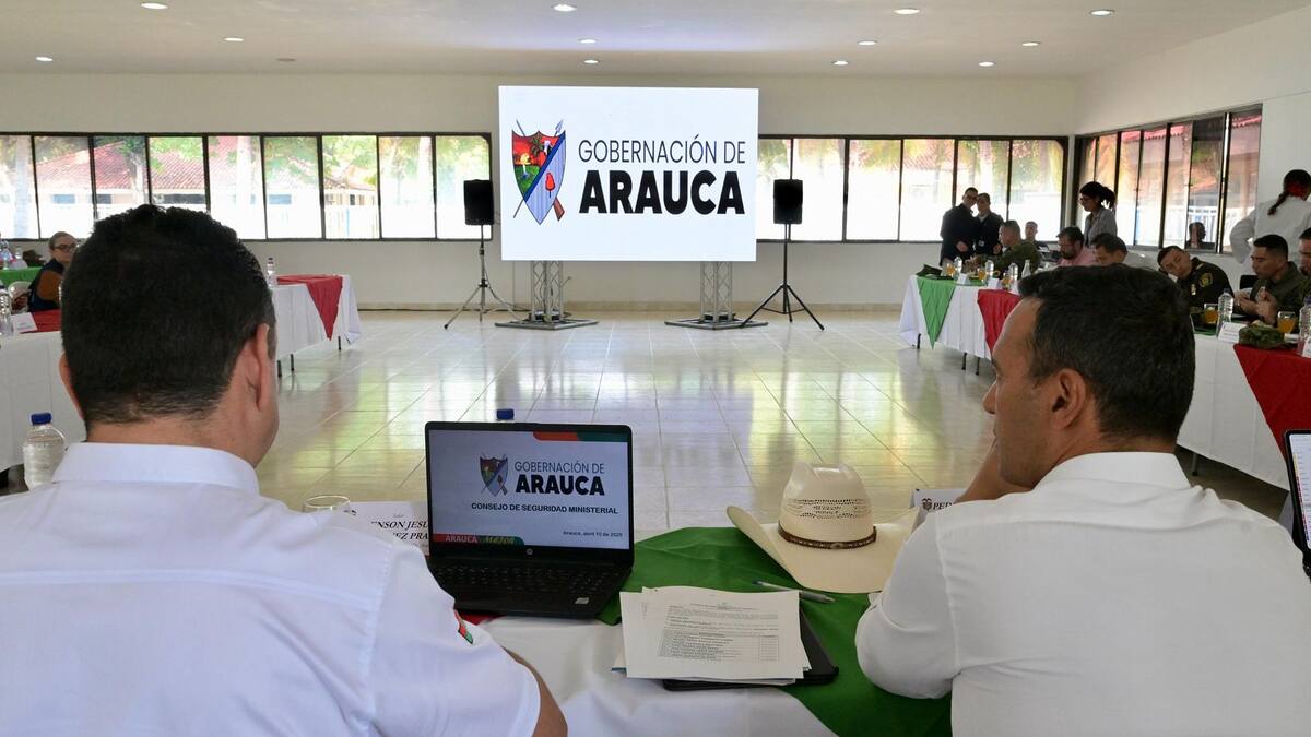 MinDefensa anuncia aumento de pie de fuerza y entrega equipos tecnológicos a fuerza pública Arauca