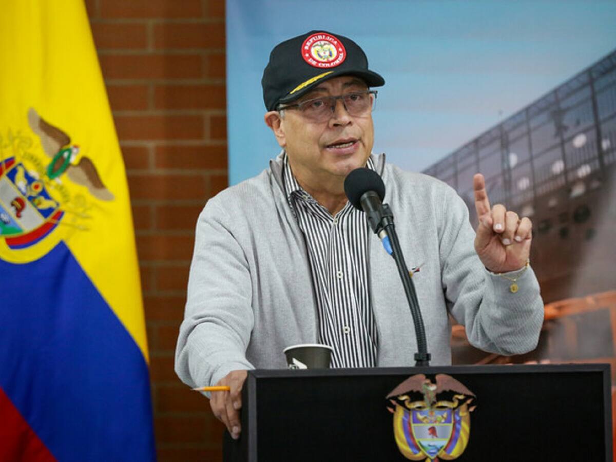 ¿Son falsas las acusaciones del CNE sobre violación de topes en campaña Petro presidente?