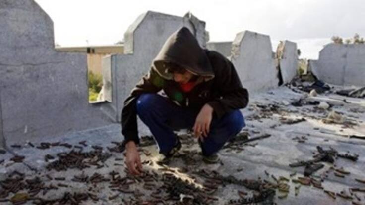 Nos atacaron tres veces y sólo pudimos correr hacia el desierto: colombiano que huyó de Libia