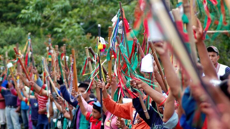 Aplicarán justicia indígena a tres sujetos que portaban armas en Silvia, Cauca. Foto: Colprensa